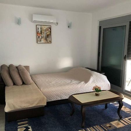 Apartman Ail 2 Улцинь Екстер'єр фото