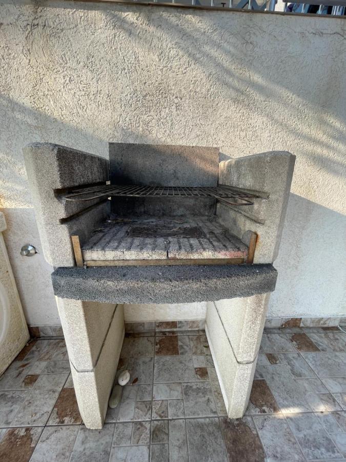 Apartman Ail 2 Улцинь Екстер'єр фото